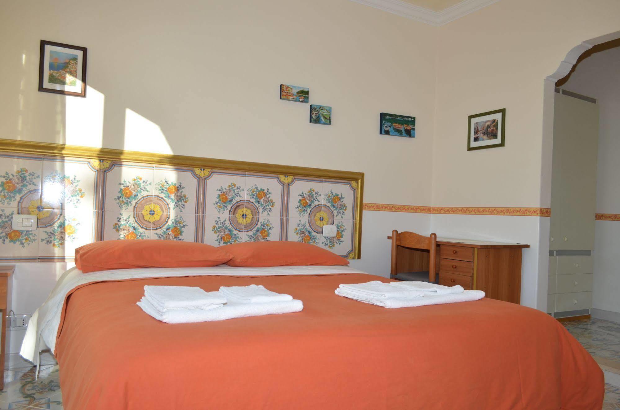 Le Ginestre Di Capri Bb & Holiday House 아나카프리 외부 사진