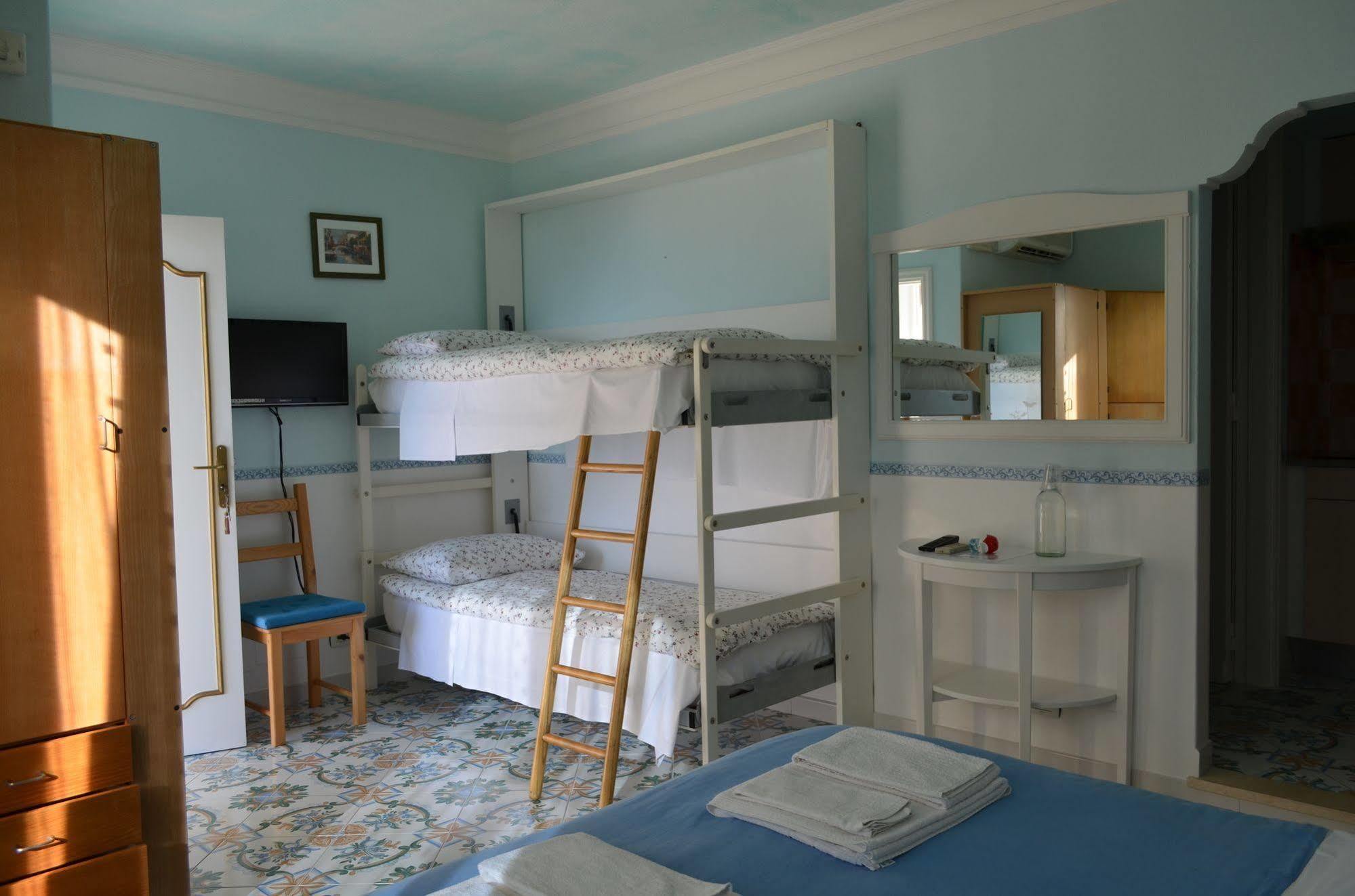 Le Ginestre Di Capri Bb & Holiday House 아나카프리 외부 사진