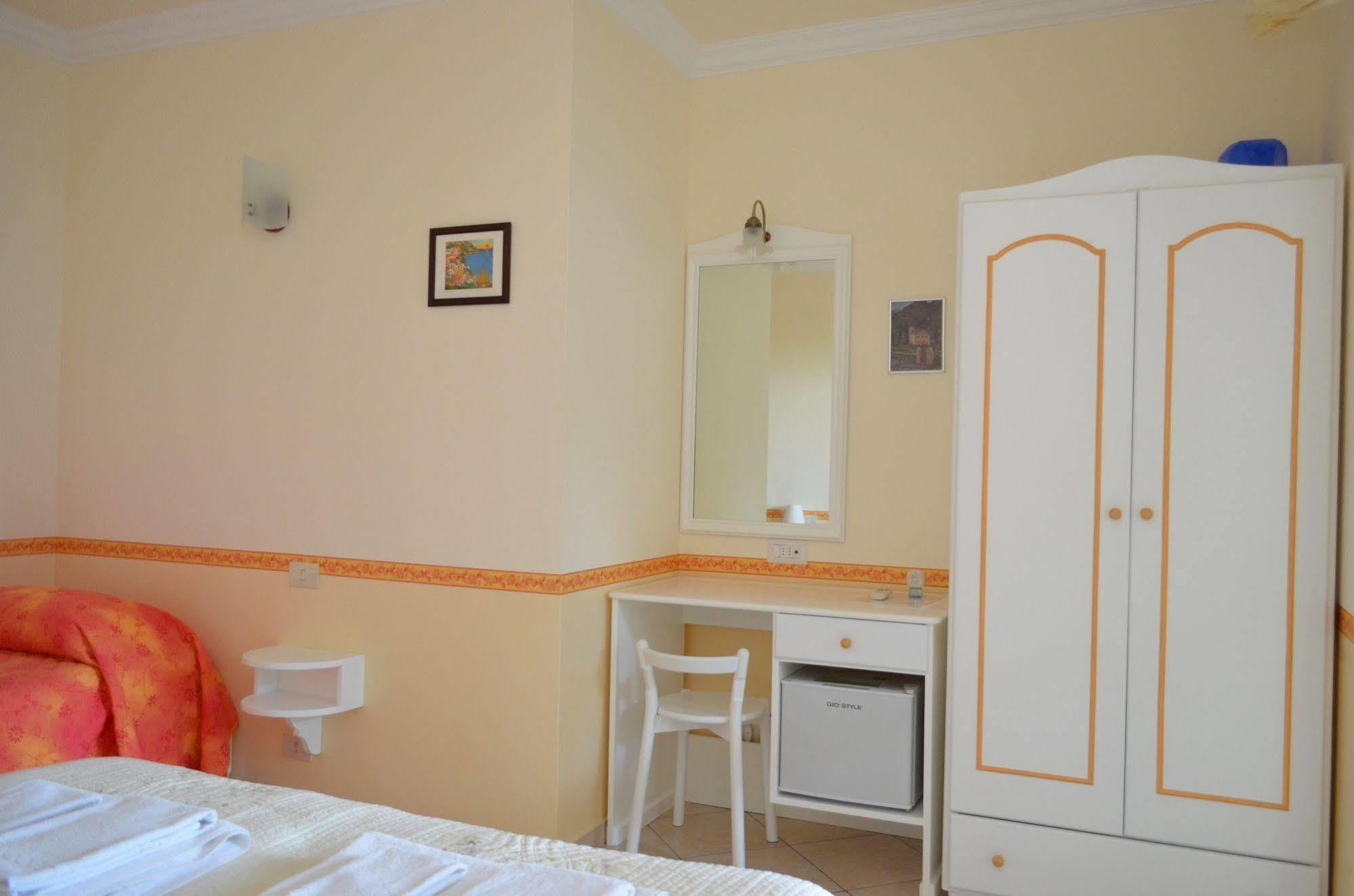 Le Ginestre Di Capri Bb & Holiday House 아나카프리 외부 사진
